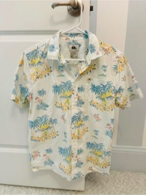 Quiksilver White Short-Sleeve Hawaiian Print Button-Down Shirt
